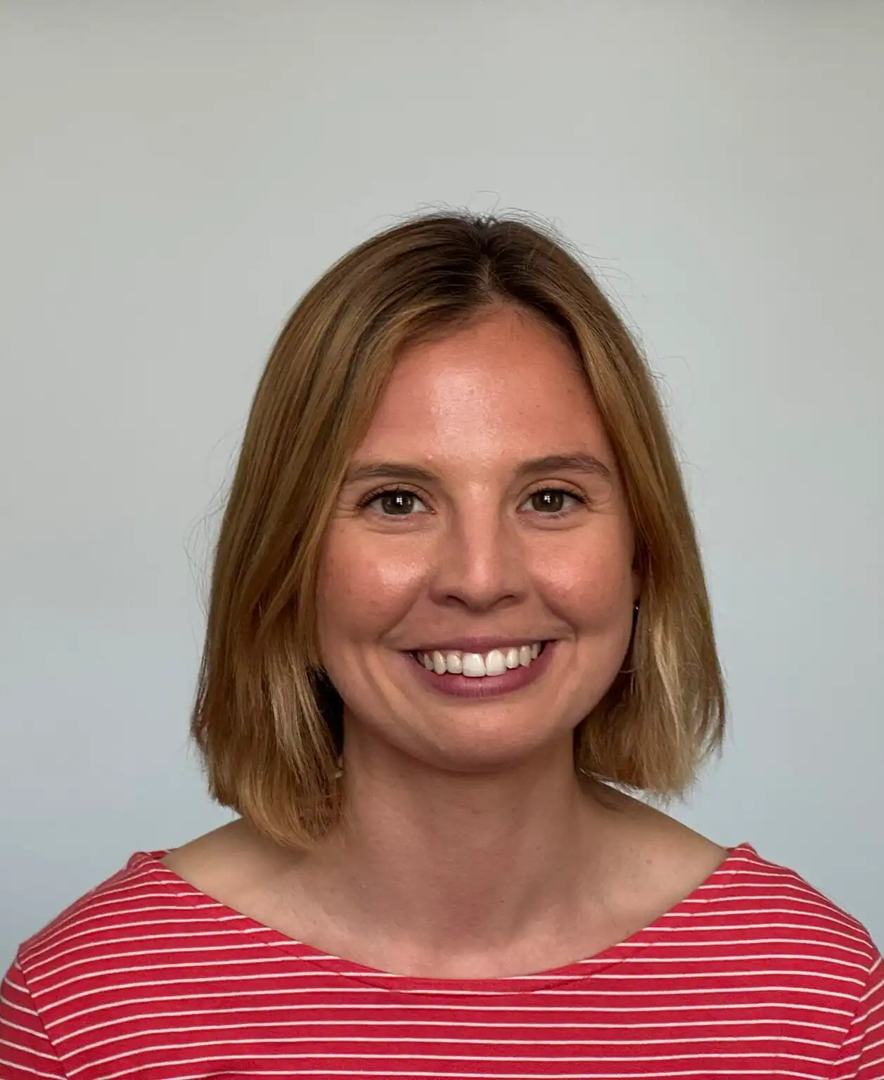 Porträt der Studentin Miriam Pütz, die das Leibniz-Lab am ZZF Potsdam unterstützt.