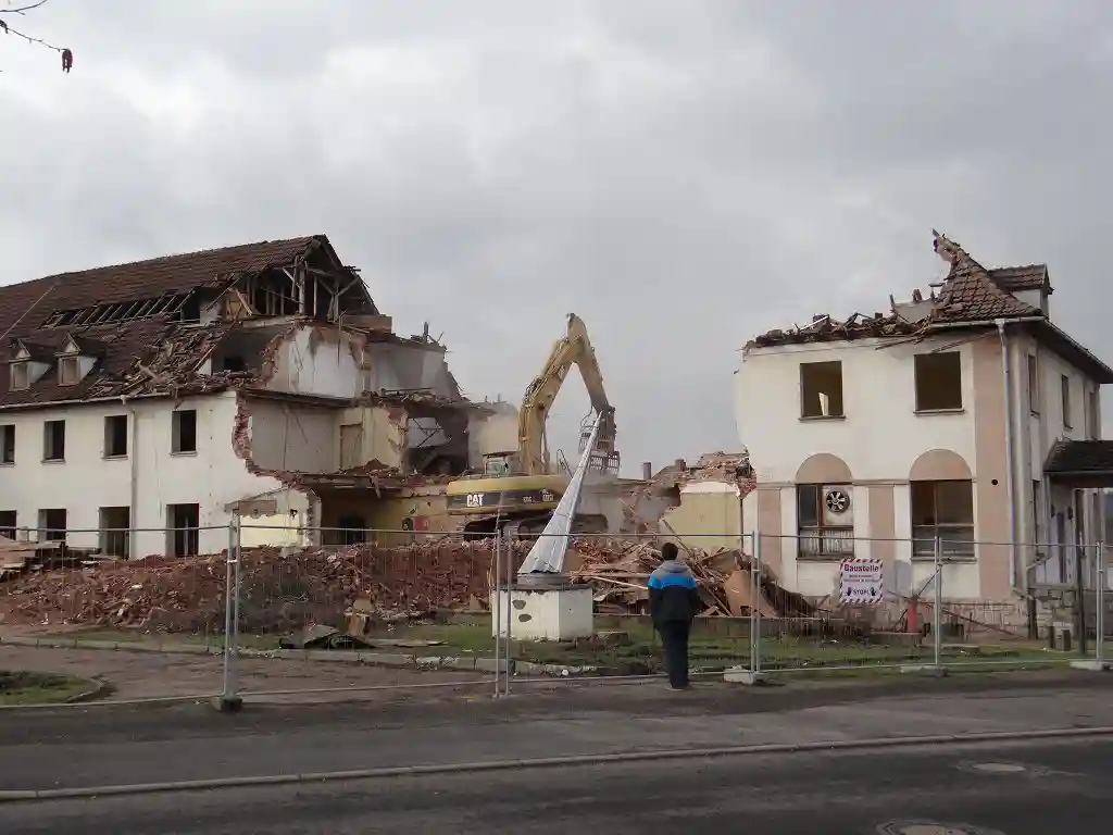 Abriss des Kulturhaus in Merkers